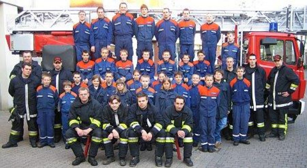 Die Gründungsmitglieder bei der Gründungsversammlung Von links nach rechts, ???, Walter Streibel, Bürgermeister Reinold Hotte, Alfons Huesmann, Rainer Kock, Olaf Döring, ???, Gerd Albers